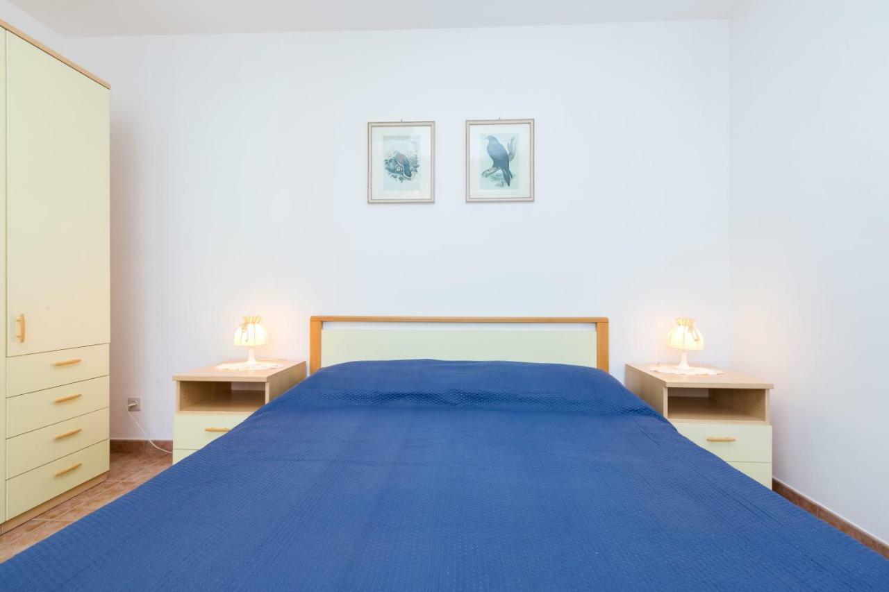 Apartment Marija Mali Losinj Exterior photo